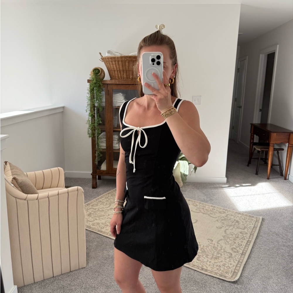New w tags Lulus Elegant Black Dress
